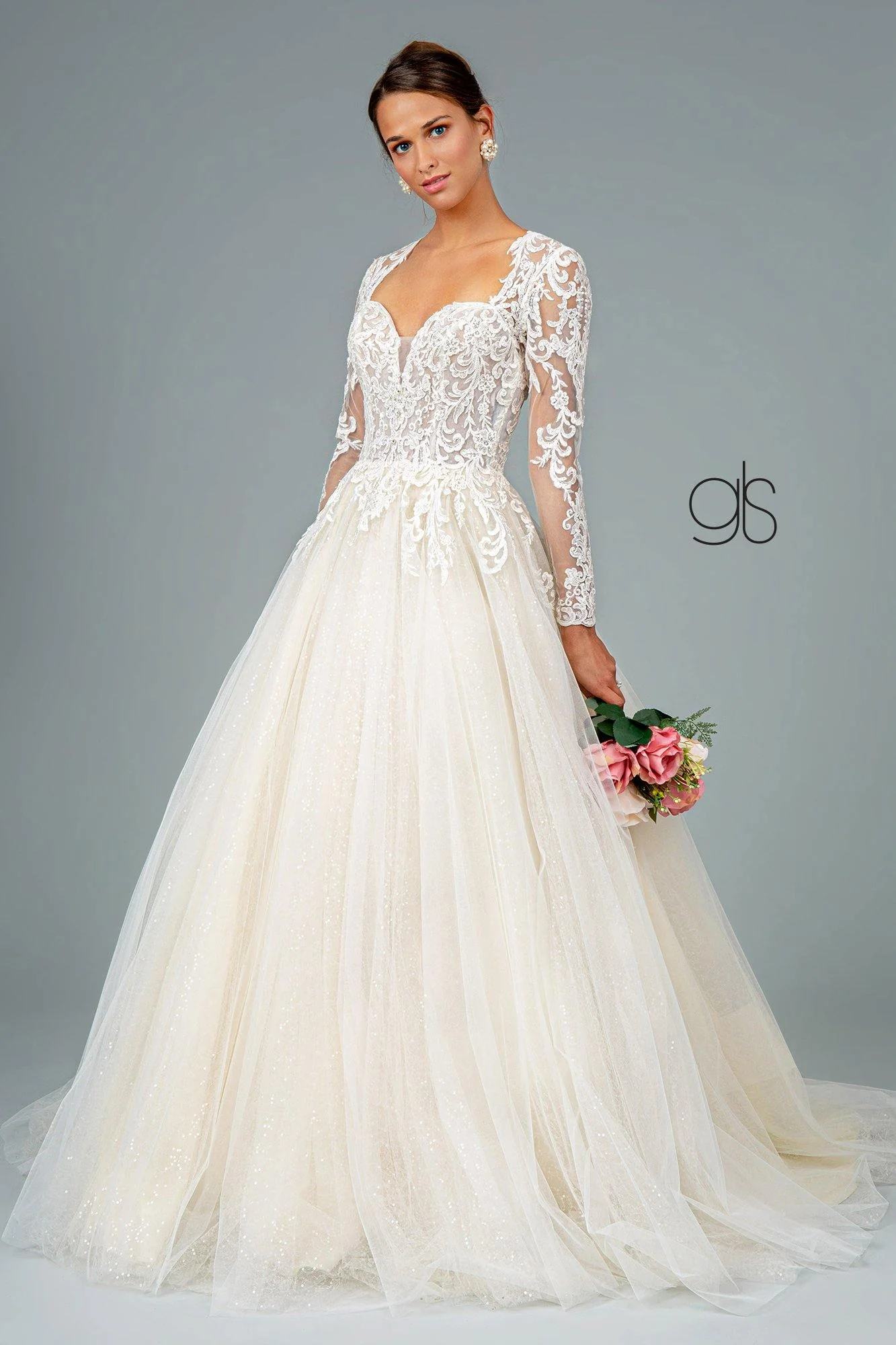 Designer vs. Boutique Wedding Dresses: What’s Worth It